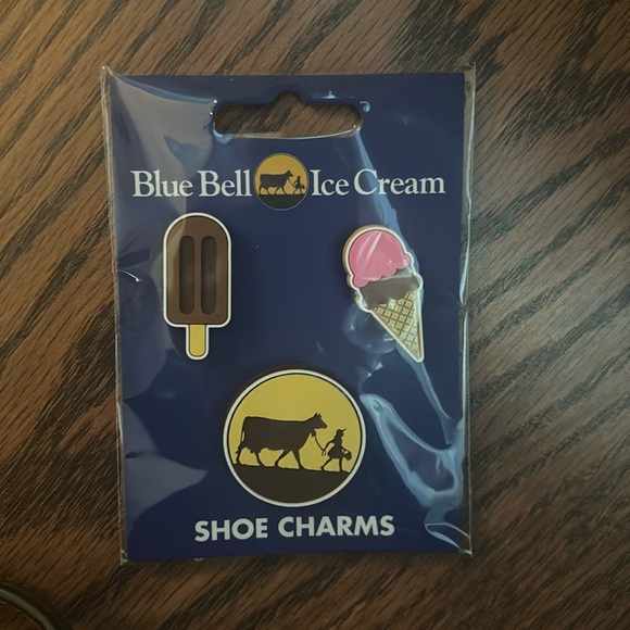 Blue Bell Ice Cream Shoe Charms - Picture 1 of 1